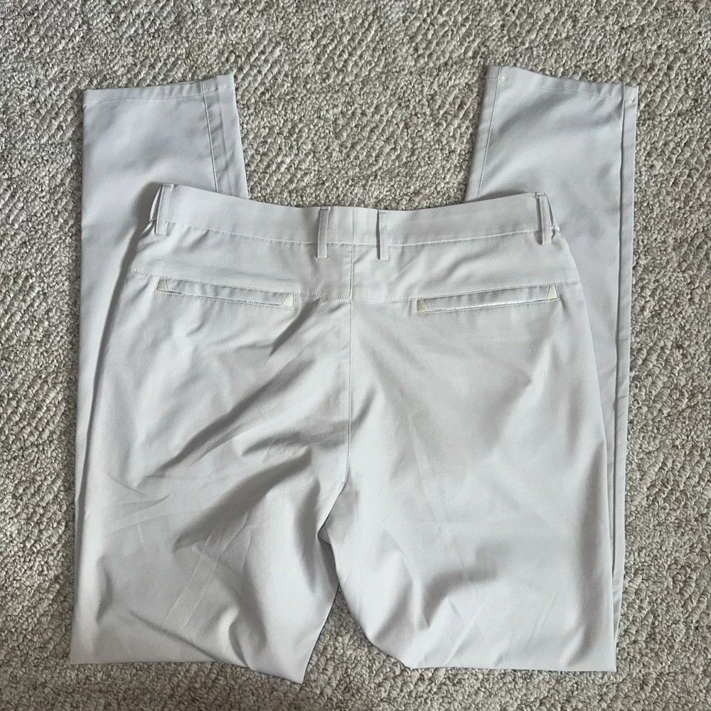 Jack Archer Pants Mens 33x34 Stone  Jetsetter Tech Chino Slim Tapered Leg EUC